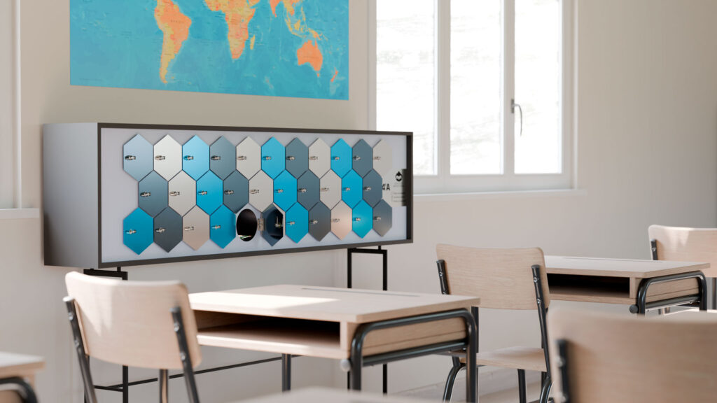 Taquilla para móviles en un aula